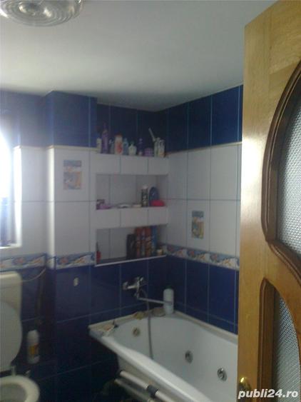 Casă cu 4 camere cu Teren 1211 Mp în Recea