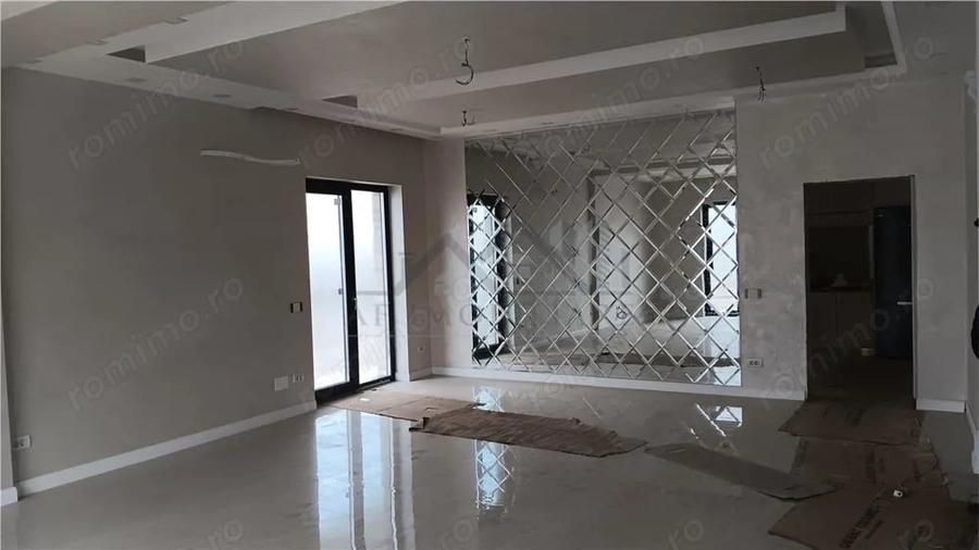 Casă cu Teren 750 Mp în Aroneanu