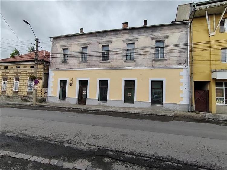 Spațiu comercial, de 72 mp, în Central