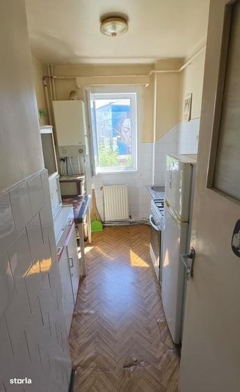 Apartament cu 2 camere semidecomandat în Mioriței