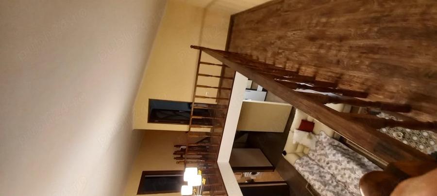 Casă cu Teren 350 Mp în Central