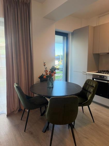 Apartament cu 2 camere decomandat, mobilat în Lipovei