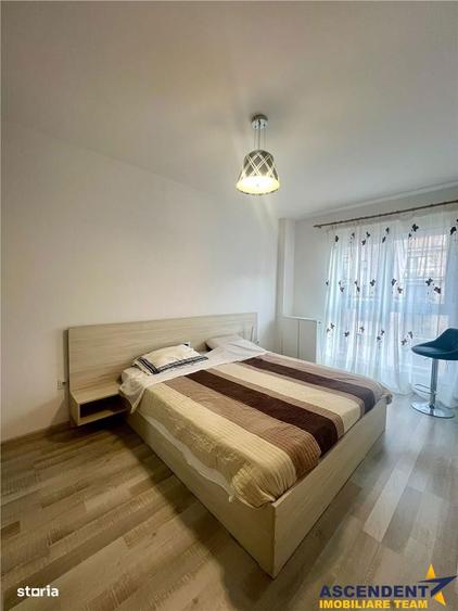 Apartament cu 3 camere decomandat, mobilat în Tractorul