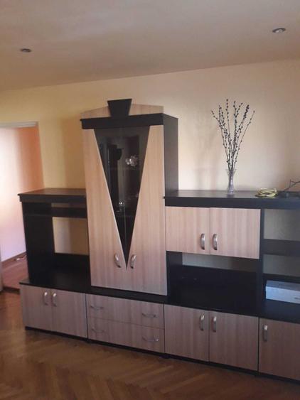 Apartament cu 2 camere semidecomandat în Exterior Vest