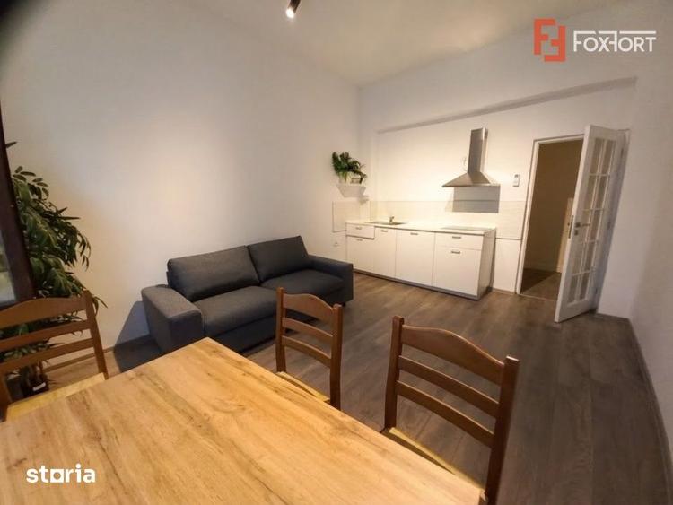 Casă cu 5 camere cu Teren 660 Mp în Lipovei