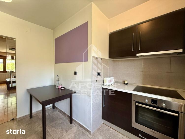 Apartament cu 4 camere decomandat, mobilat în Medicină