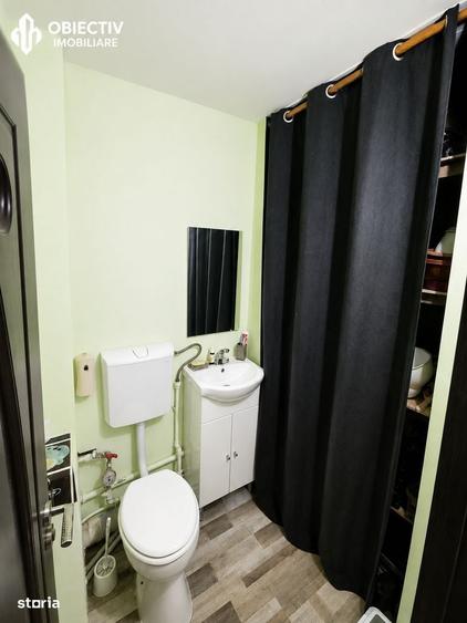 Apartament cu 4 camere decomandat în Central
