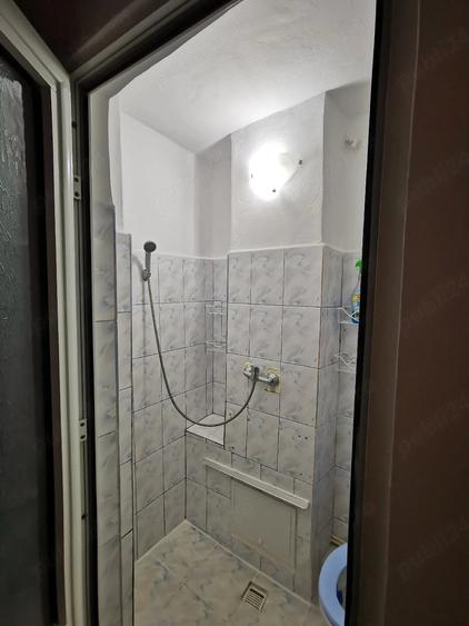 Garsonieră decomandată în Narcisa