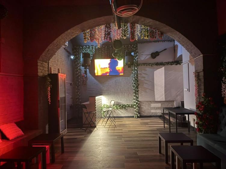 Casă cu 4 camere cu Teren 110 Mp în Central