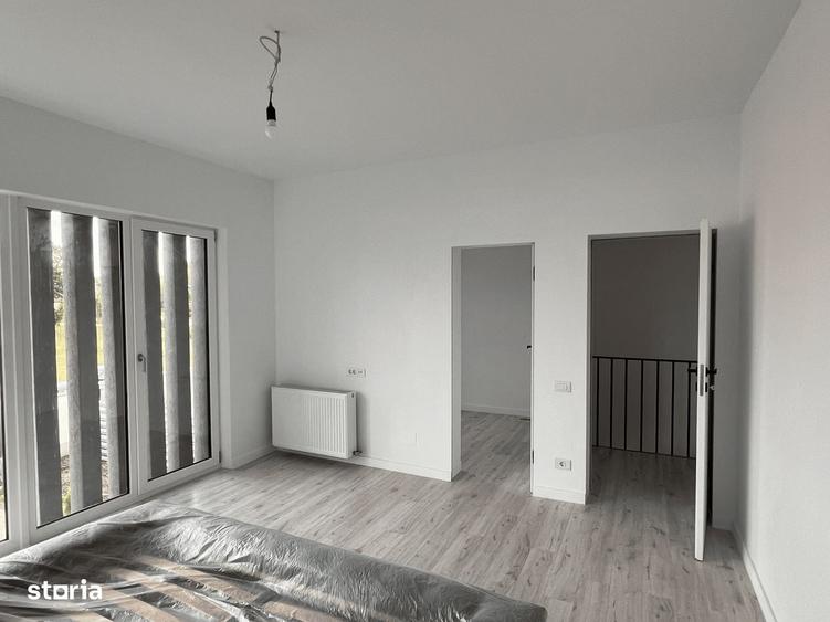 Casă cu 4 camere în Stupini