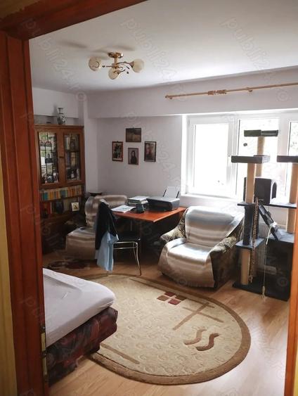 Apartament cu 3 camere decomandat în Ultracentral