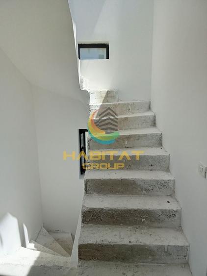 Duplex cu 5 camere cu Canalizare în Central