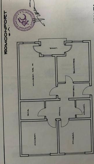 Apartament cu 3 camere decomandat în Central