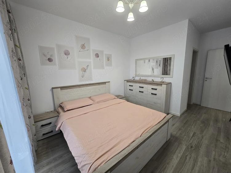 Apartament cu 3 camere decomandat în Exterior Vest