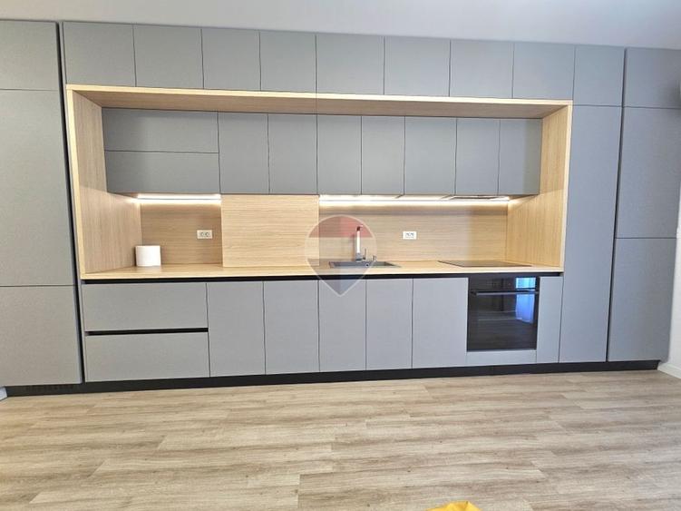 Apartament cu 2 camere decomandat, mobilat în Metro 2
