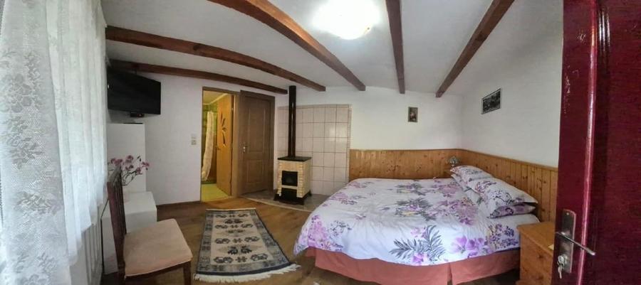 Casă individuală cu 5 camere cu Garaj în Siriu