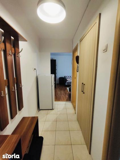 Garsonieră decomandată, mobilată în Tei