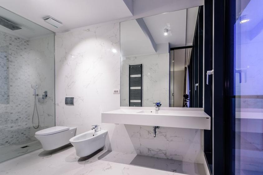 Apartament cu 4 camere decomandat, mobilat în Nord
