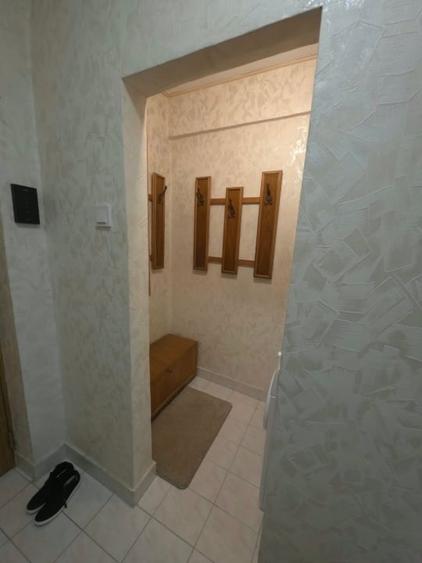 Apartament cu 2 camere decomandat, mobilat în Brătianu