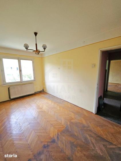 Apartament cu 2 camere decomandat în Astra