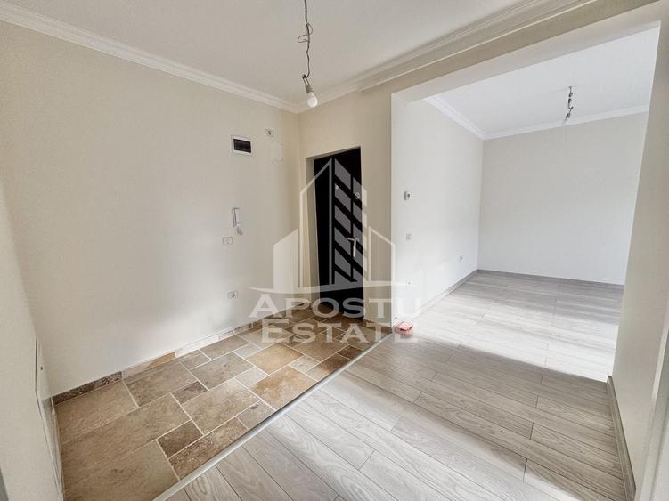 Apartament cu 2 camere semidecomandat în Giroc