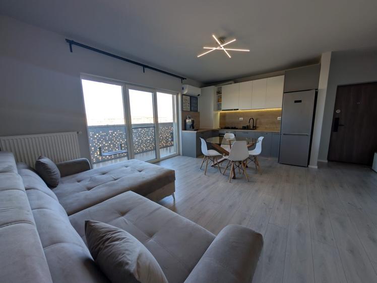 Apartament cu 2 camere semidecomandat, mobilat în Florești