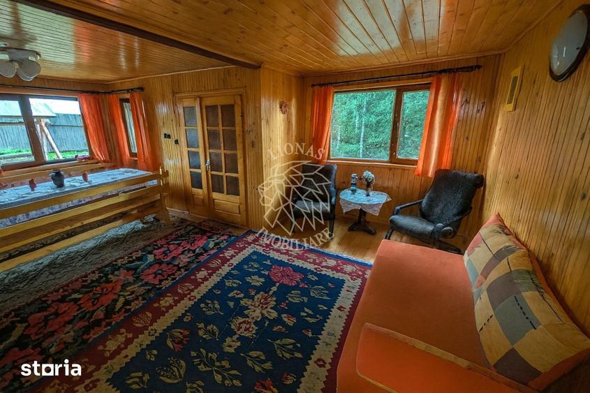 Casă cu 4 camere cu Teren 900 Mp în Tiha Bârgăului