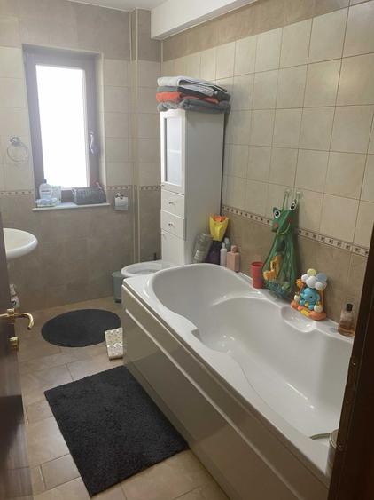 Inchiriez Vila in complex American Village din Pipera. Direct proprietar! - 4