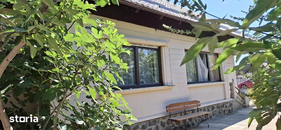 Casă cu 3 camere cu Teren 900 Mp în Central
