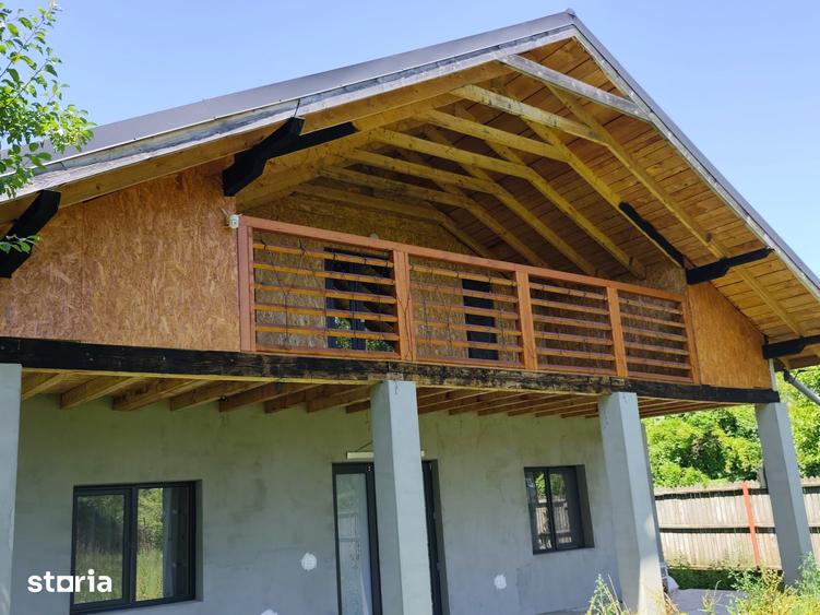 Casă cu 4 camere cu Teren 755 Mp în Calvini