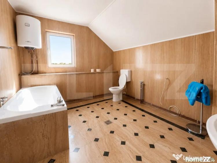 Casă cu 5 camere cu Teren 1700 Mp în Rapoltu Mare