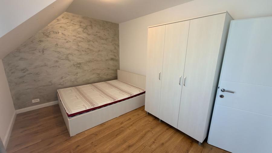 Casă cu 4 camere cu Teren 200 Mp în Gușterița