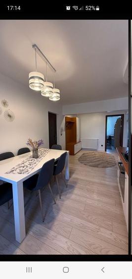 Apartament cu 3 camere decomandat în Central