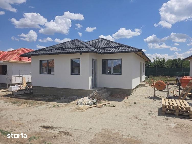 Casă cu 3 camere cu Teren 290 Mp în Clinceni