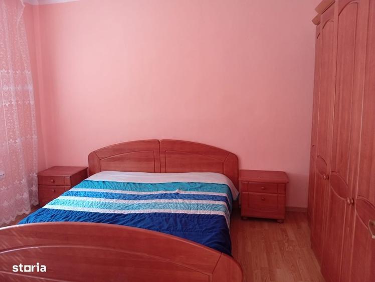 Casă cu 4 camere cu Teren 2877 Mp în Brazii