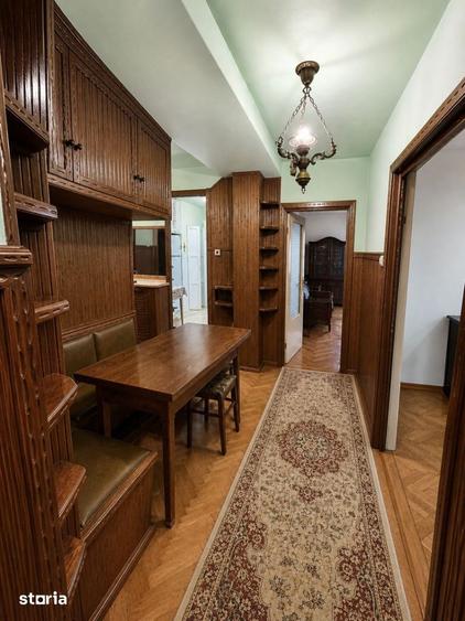 Apartament cu 4 camere în Ultracentral