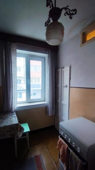 Apartament cu 2 camere decomandat în Calea Moroieni