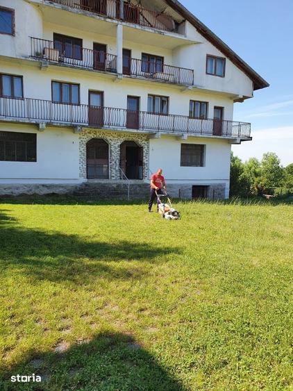 Casă cu Teren 2000 Mp în Baia de Fier