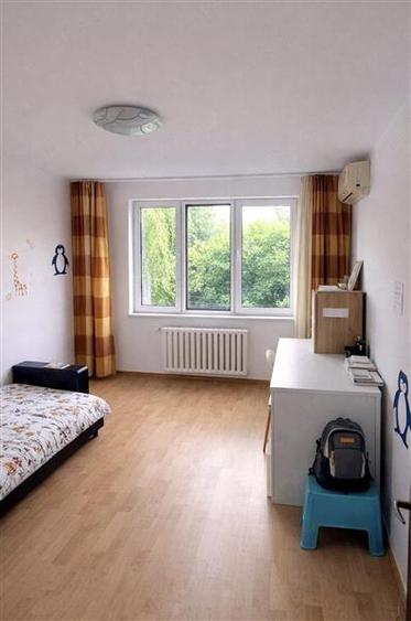 Apartament cu 2 camere decomandat, mobilat în Berceni — fotografia 2