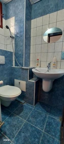 Casă cu 6 camere în Calea Poplăcii