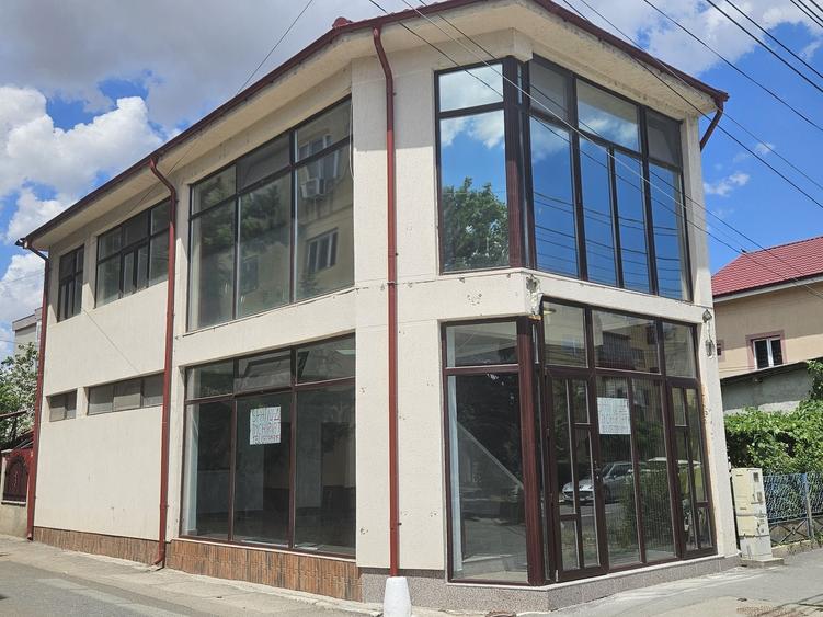 Spațiu comercial, de 84 mp, în Cumpăna