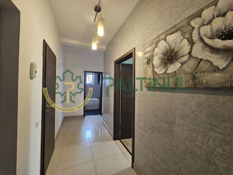 Apartament cu 3 camere decomandat în Piața Cluj