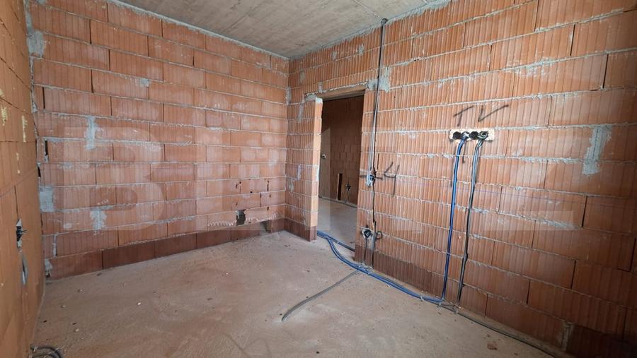 Apartament cu 2 camere semidecomandat în Ștrandului