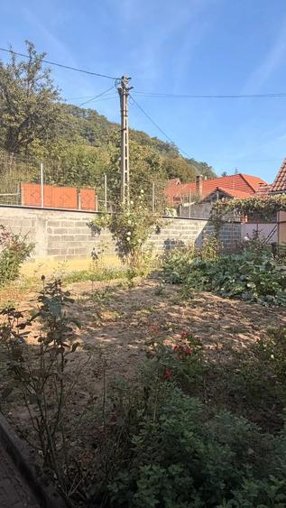 Casă cu 2 camere cu Teren 205 Mp în Central