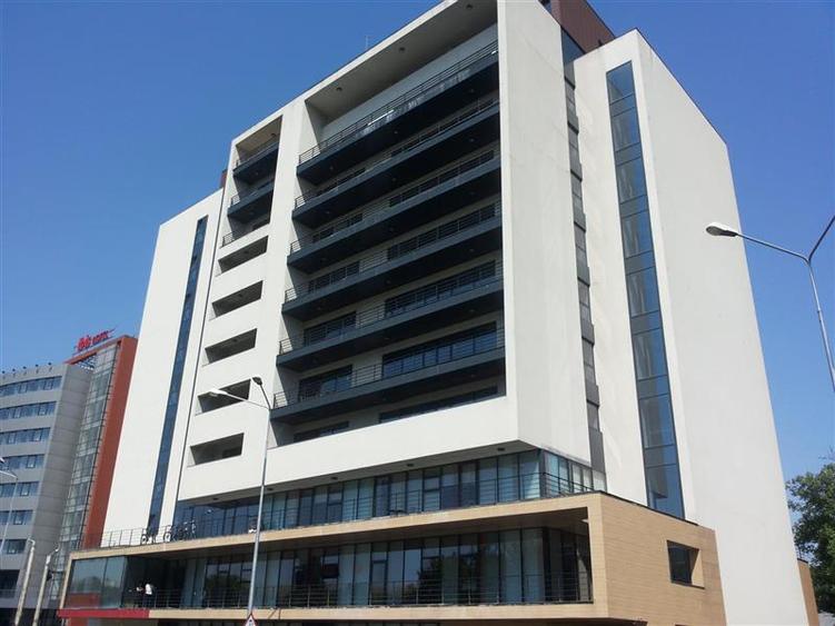 Birou, de 150 mp, în Central