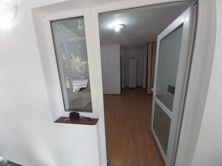Spațiu comercial, de 90 mp, în Amara