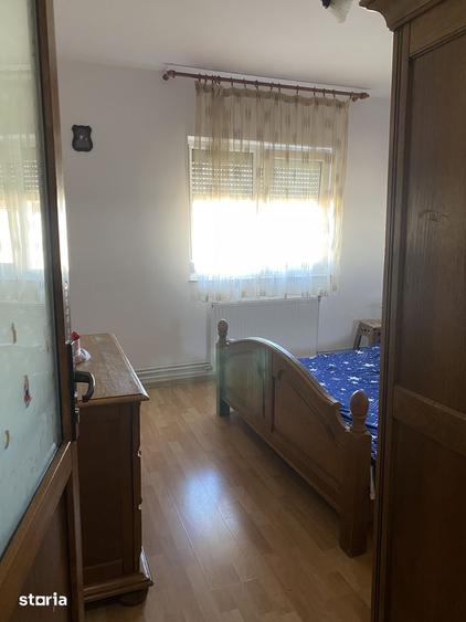 Apartament cu 2 camere decomandat în Exterior Vest