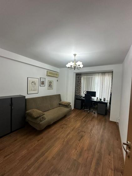 Apartament cu 3 camere decomandat, mobilat în Cotroceni