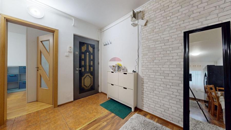 Apartament cu 2 camere decomandat, mobilat în Bartolomeu