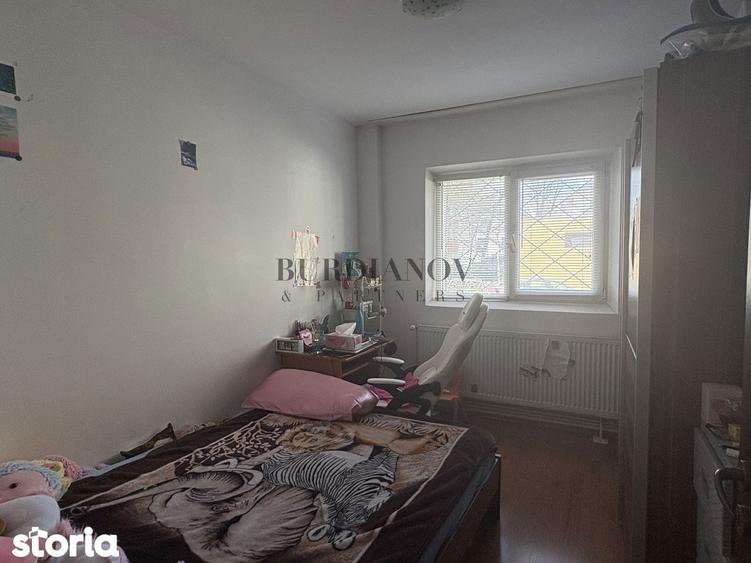 Apartament cu 3 camere decomandat în Rahova